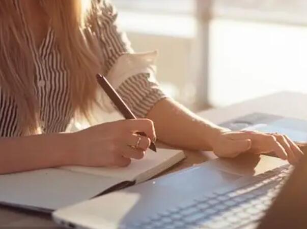 雅思閱讀選項填空題技巧